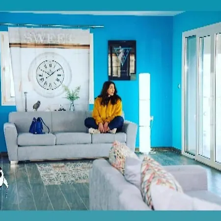 Σπίτι διακοπών A Colorful House For 6 At Vromolithos
